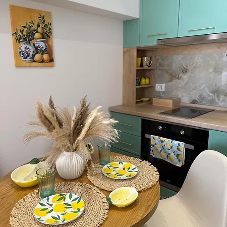 Lejlighed Lemon Garden Cozy 2Br Apt Private Garden Center Tirana
