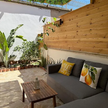 Lejlighed Lemon Garden Cozy 2Br Apt Private Garden Center *