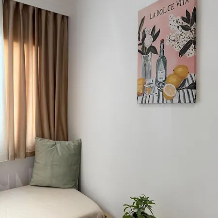 Lemon Garden Cozy 2Br Apt Private Garden Center * 티라나